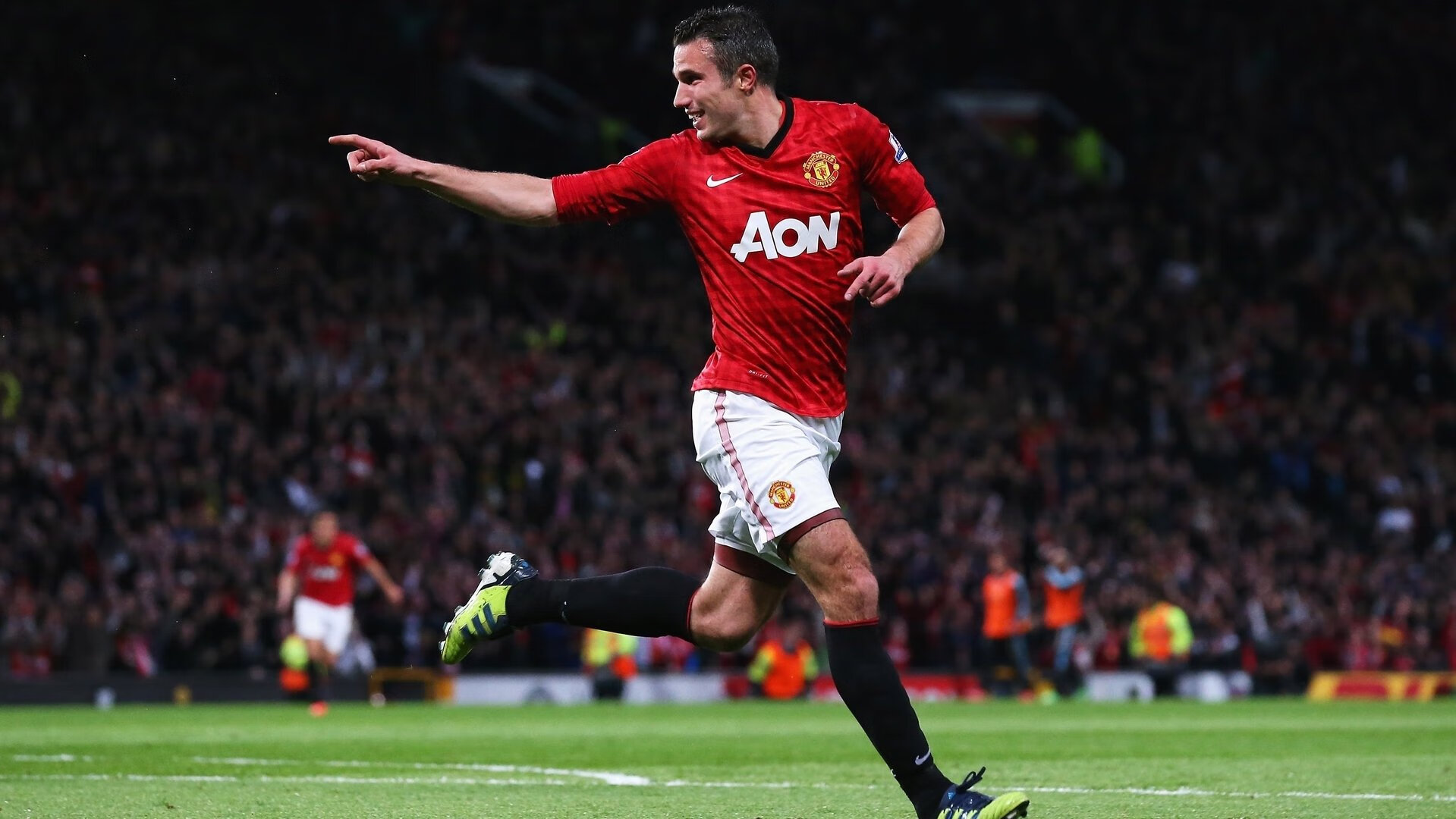 战术执行细节果断,如 power play 抢攻效率高,战术抢跑